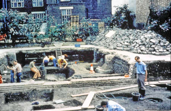 Calverts Buildings excavtion photograph